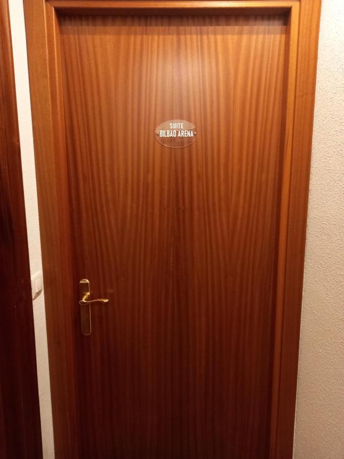 Suite Bilbao Arena Con Plaza De Garaje Ngoại thất bức ảnh